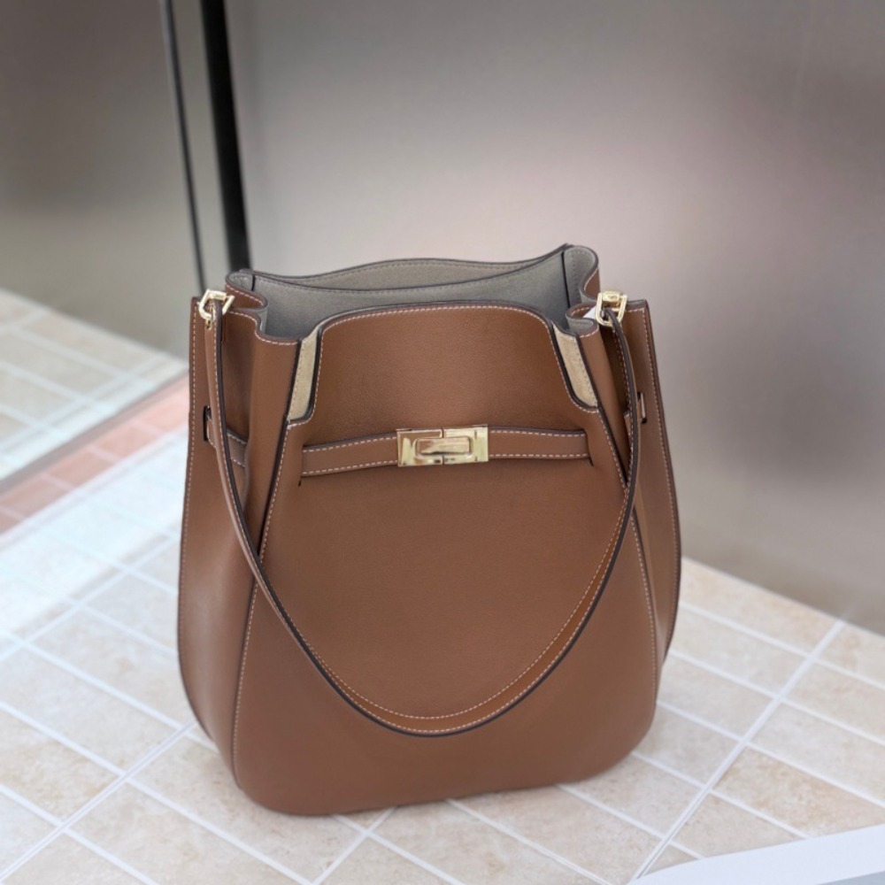 Luxury Bags Leather - 新作バケットバッグ オールドマネー風 大容量トートバッグ ユニークな質感 ファッションバッグ ハイセンス